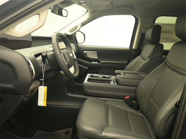New 2026 Ford Expedition Active image 13