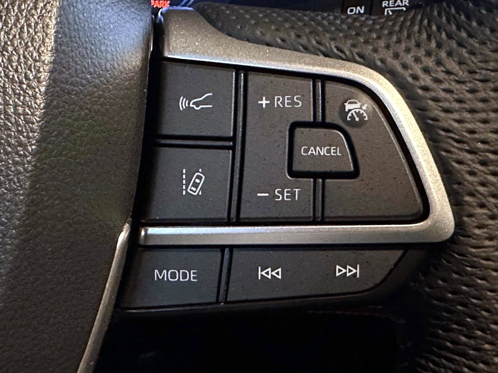 Used 2026 Toyota Sienna XSE image 25