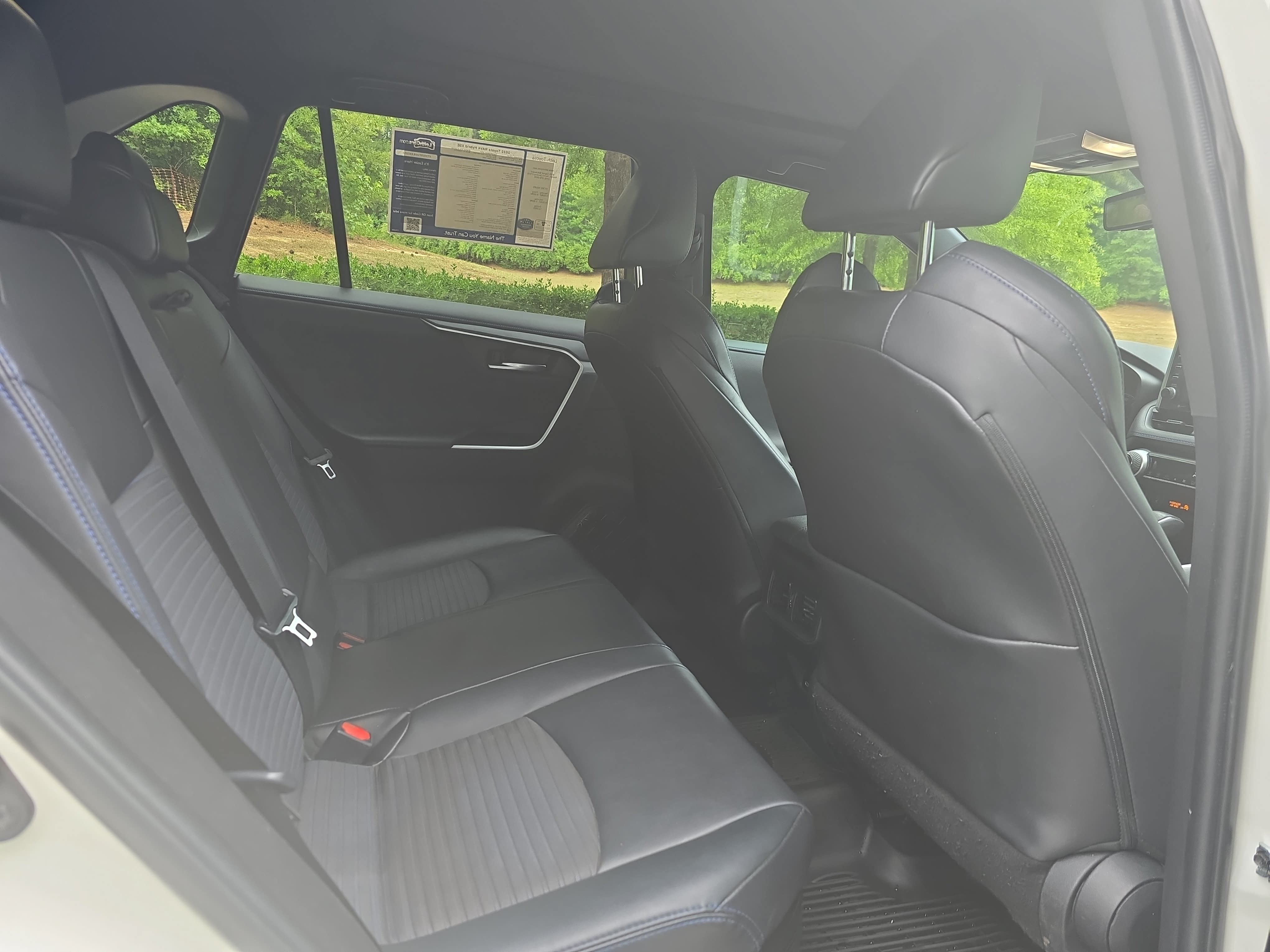 Used 2022 Toyota RAV4 XSE AWD/4WD image 11