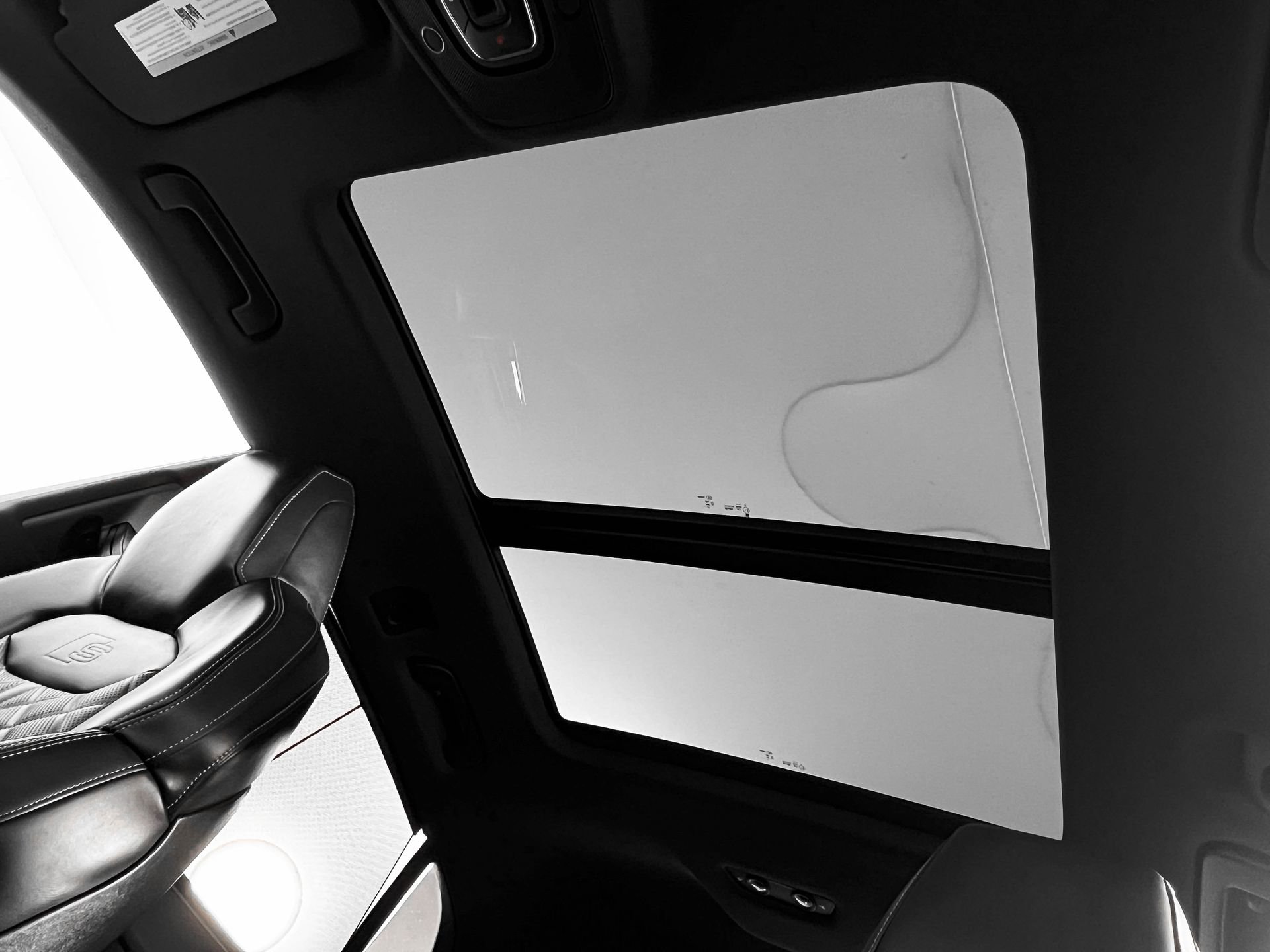 Certified 2024 Audi SQ8 Prestige image 36