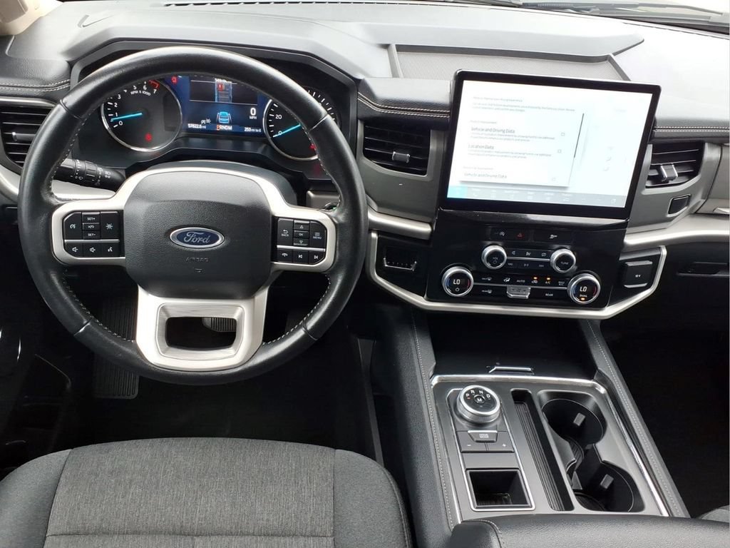 Used 2024 Ford Expedition Max XLT RWD image 9