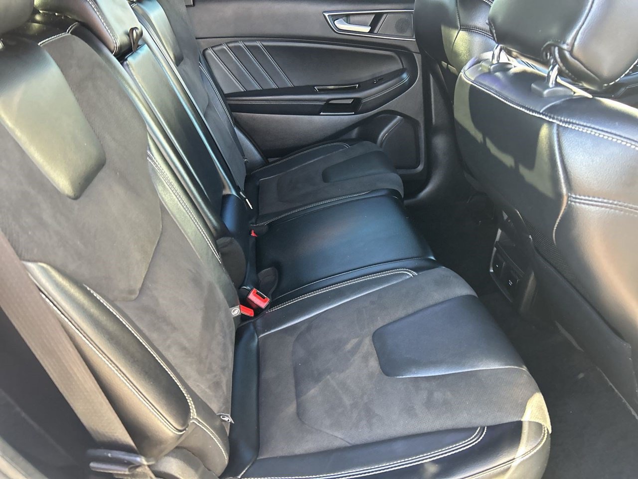 Used 2019 Ford Edge ST w/ Equipment Group 401A AWD/4WD image 9