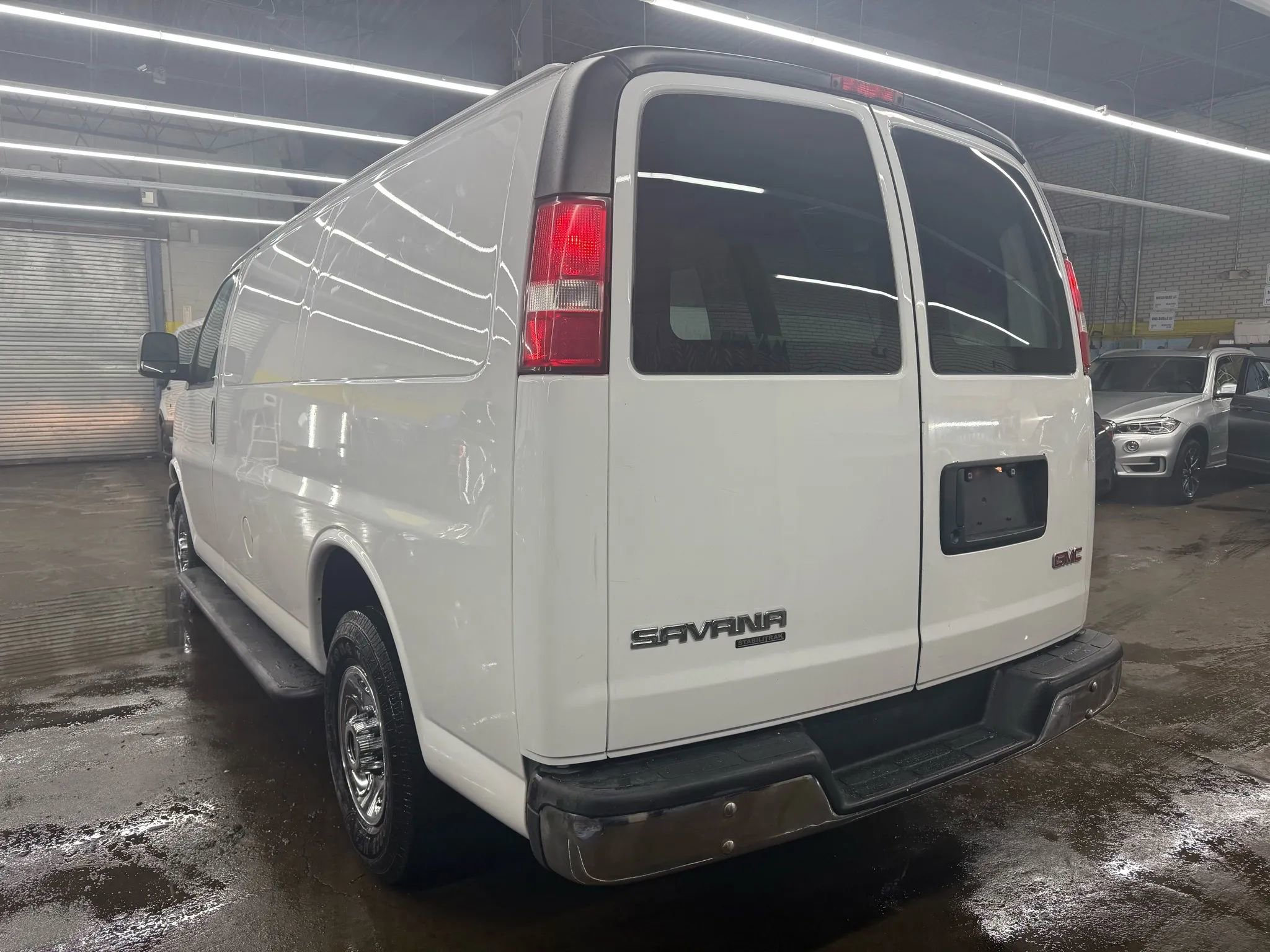 Used 2016 GMC Savana 2500 image 5