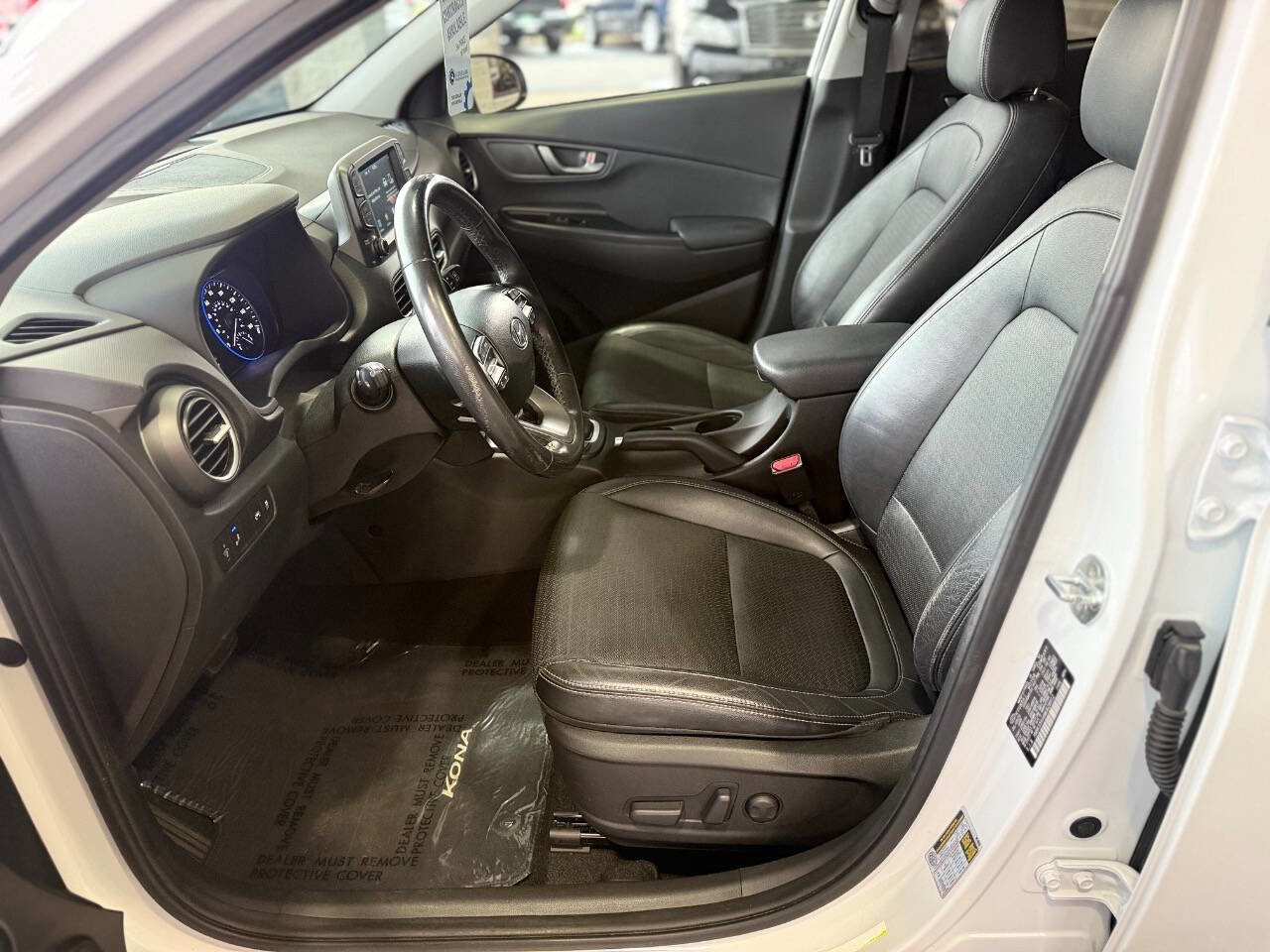 Used 2021 Hyundai Kona Limited image 27