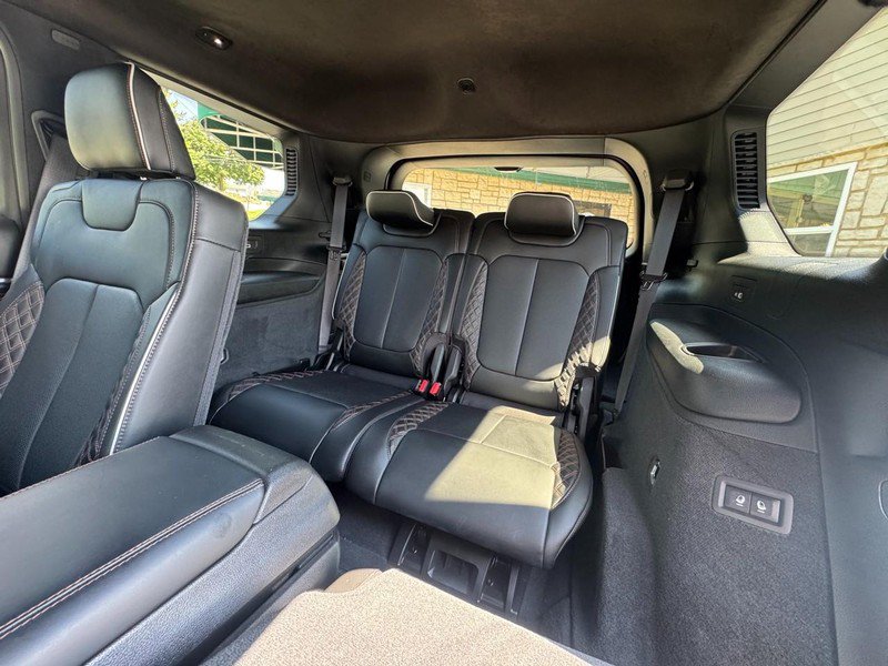 Used 2023 Jeep Grand Cherokee L Summit AWD/4WD image 14