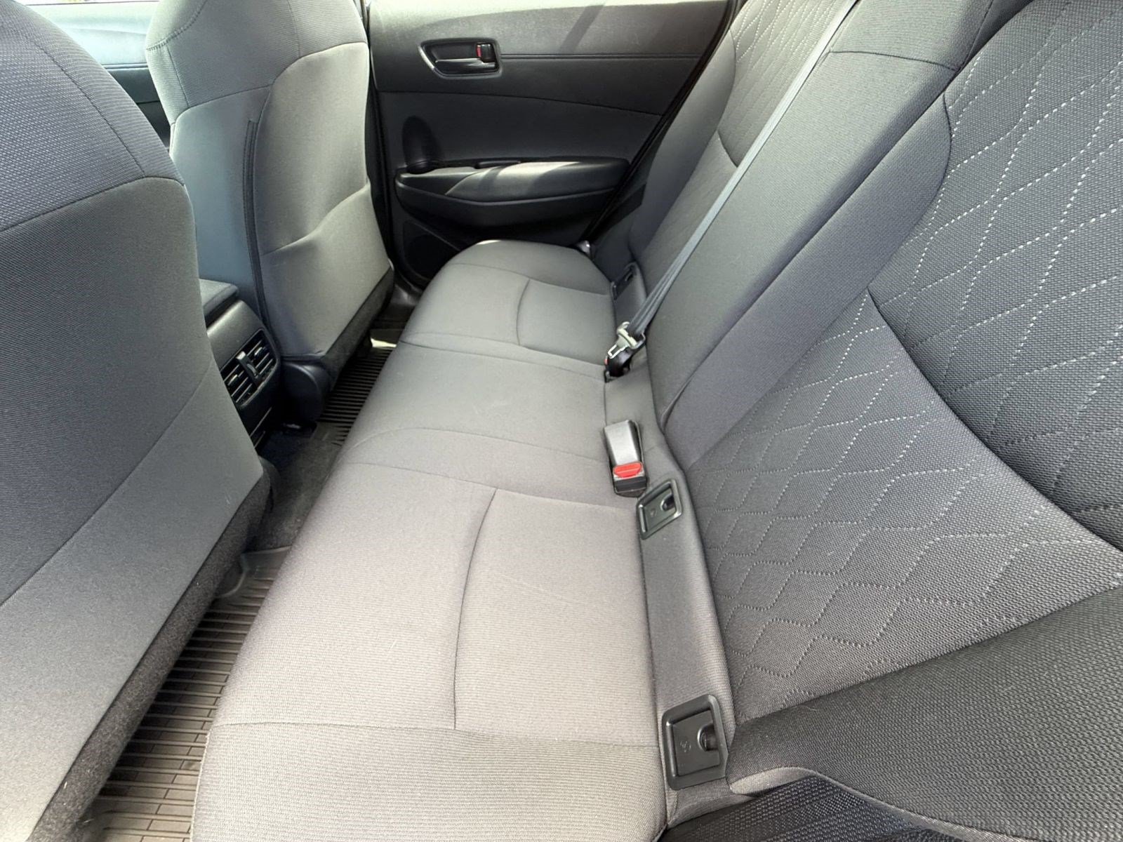 Certified 2025 Toyota Corolla Cross LE FWD image 25