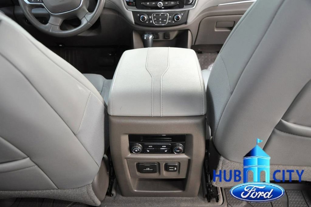 Used 2020 Chevrolet Traverse Premier image 21