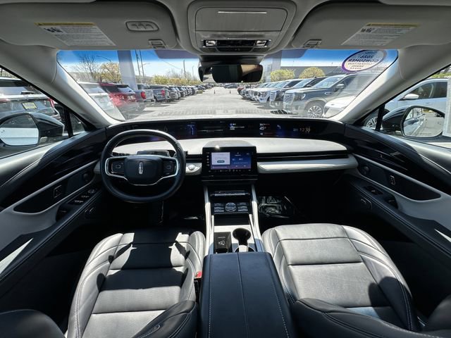 Used 2024 Lincoln Nautilus Premier w/ Equipment Group 102A image 3