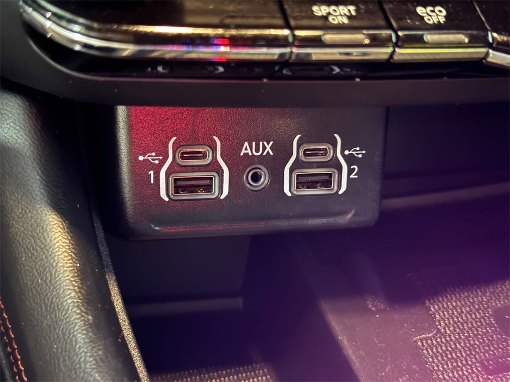 Used 2022 Dodge Durango R/T image 25