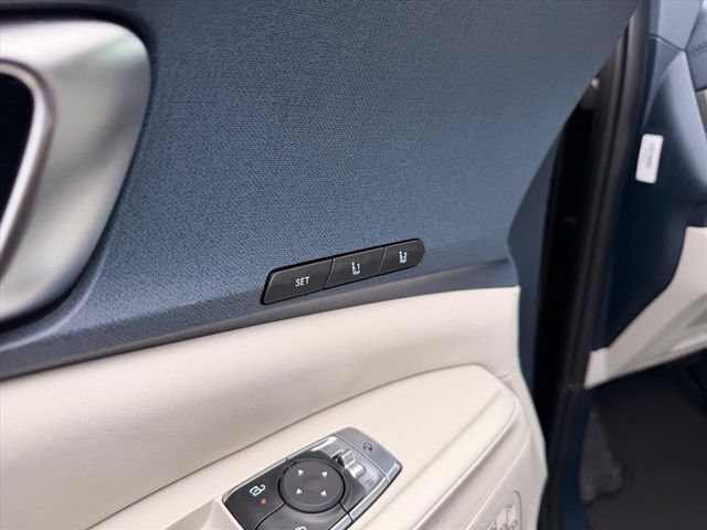 New 2026 Kia Carnival EX FWD image 14