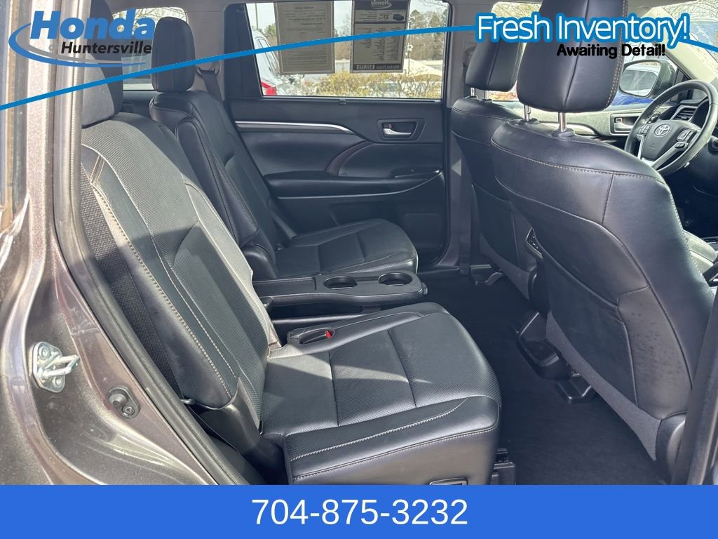 Used 2019 Toyota Highlander Limited image 13