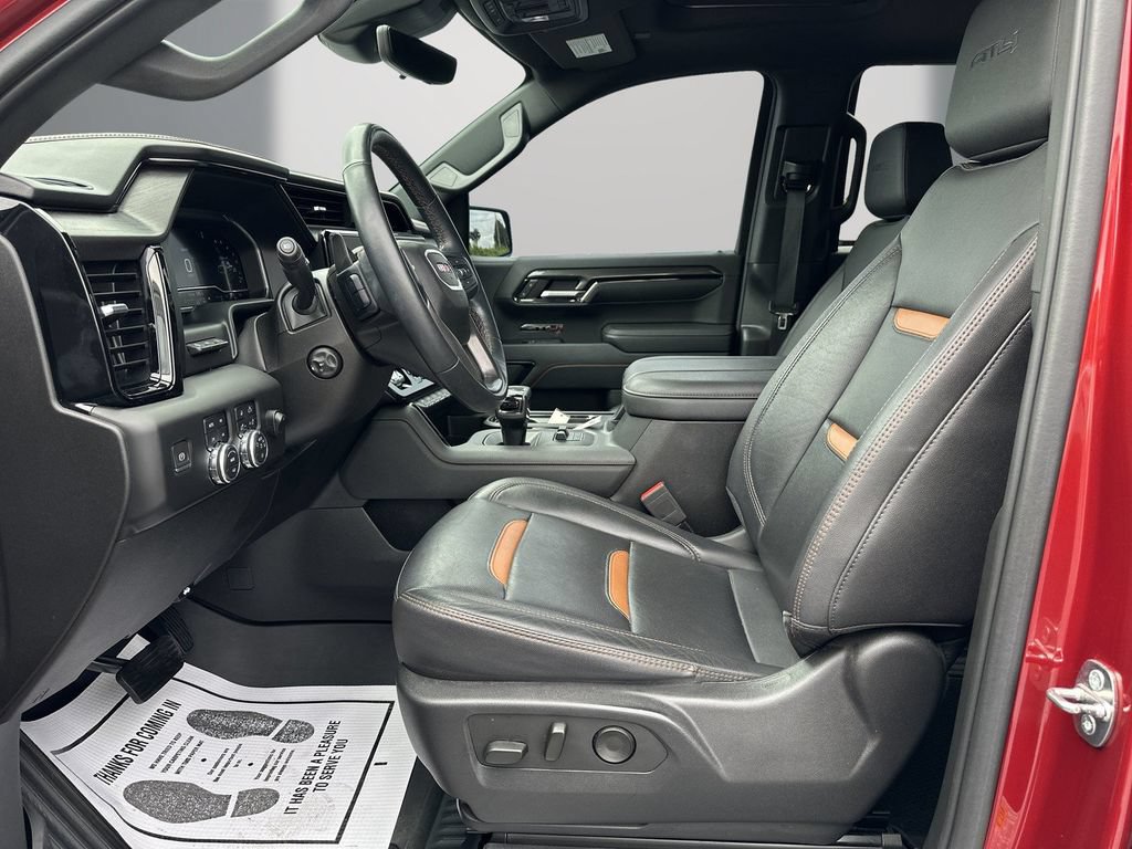 Used 2023 GMC Sierra 1500 AT4 w/ Technology Package AWD/4WD image 13