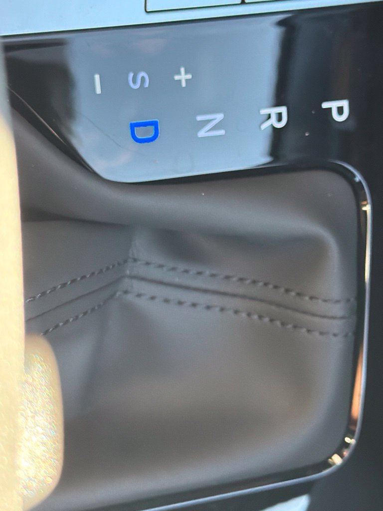 New 2026 Hyundai Elantra SE FWD image 28