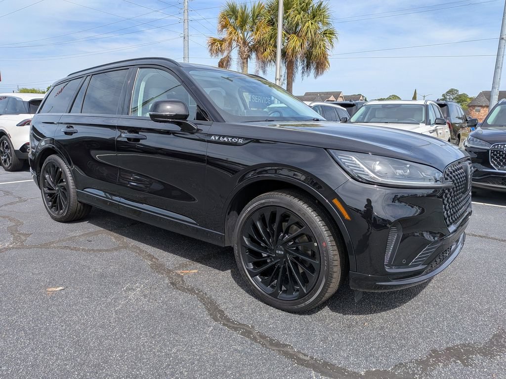 New 2026 Lincoln Aviator Reserve w/ Jet Appearance Package RWD image 2
