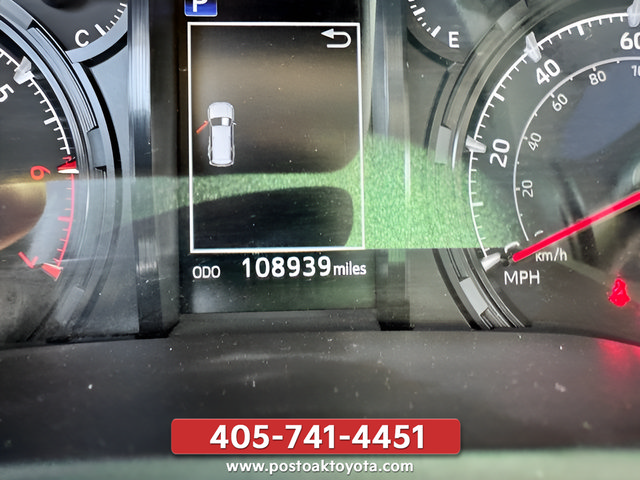 Used 2021 Toyota 4Runner SR5 AWD/4WD image 31