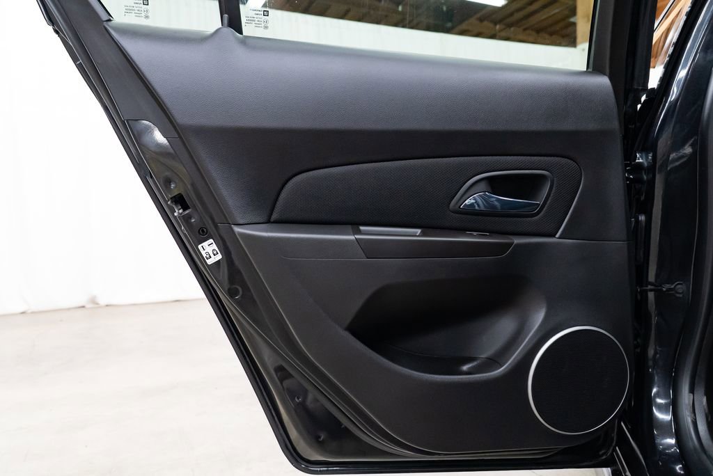 Used 2015 Chevrolet Cruze LTZ w/ Sun, Sound and Sport Package image 23