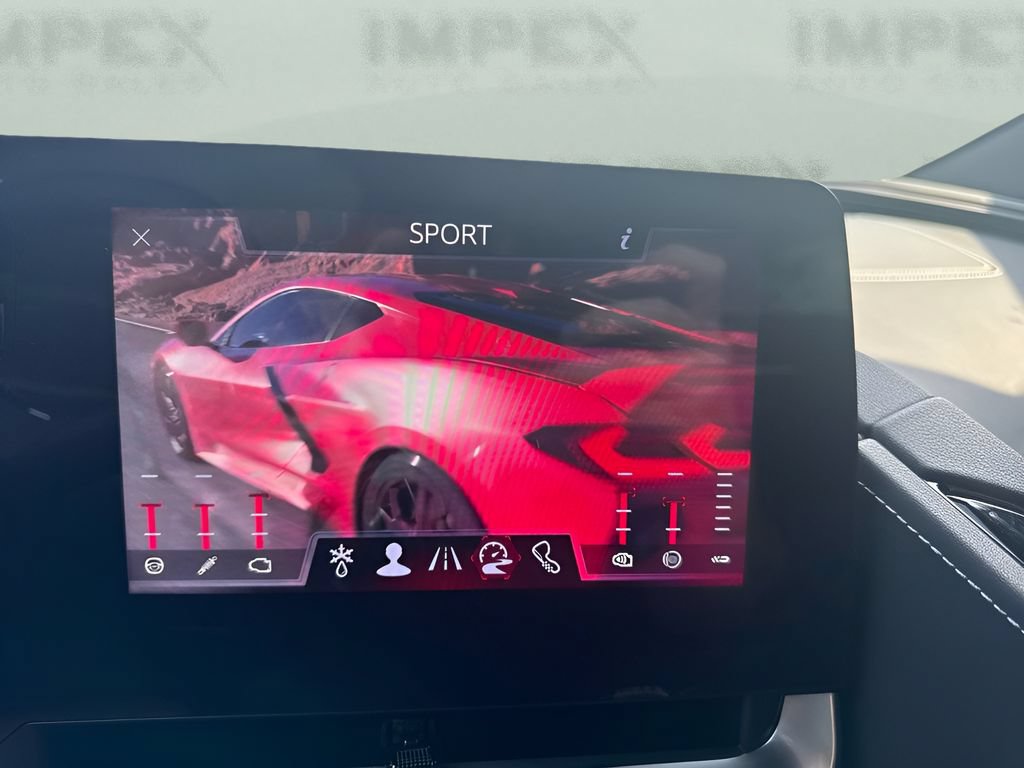 Used 2025 Chevrolet Corvette Stingray Preferred Cpe w/ Z51 Performance Package RWD image 21