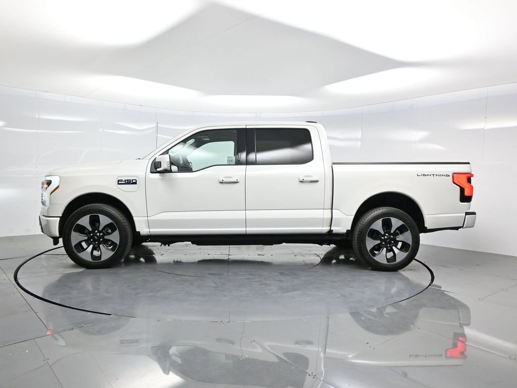 Used 2024 Ford F150 Lightning Platinum AWD/4WD image 34