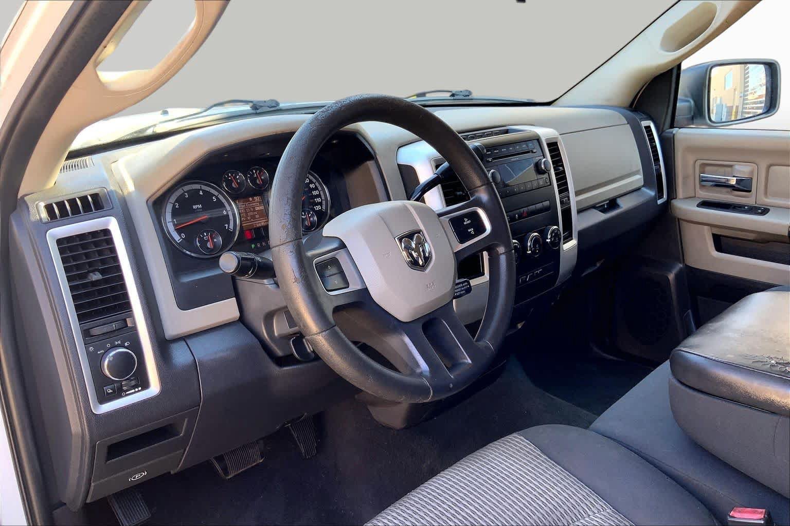 Used 2011 RAM 1500 Classic SLT RWD image 17