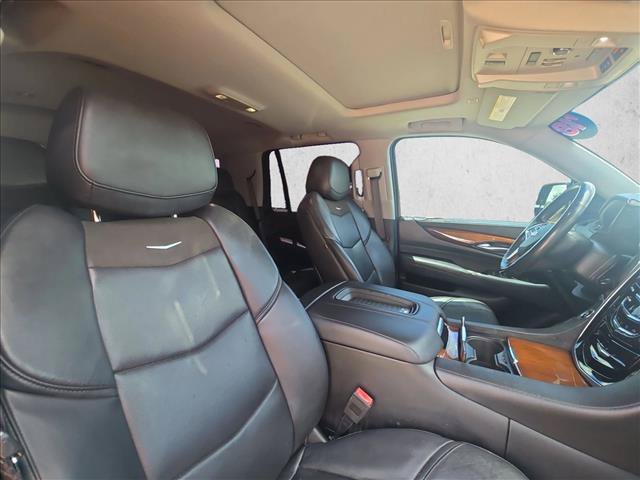 Used 2018 Cadillac Escalade Luxury RWD image 21