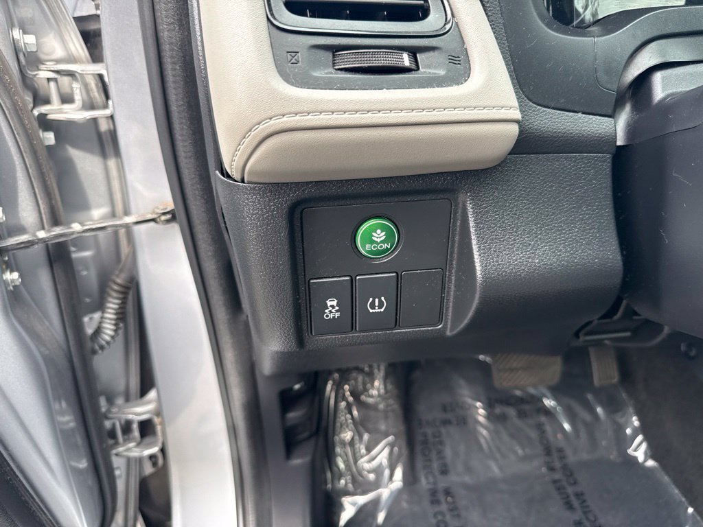 Used 2019 Honda HR-V LX image 17