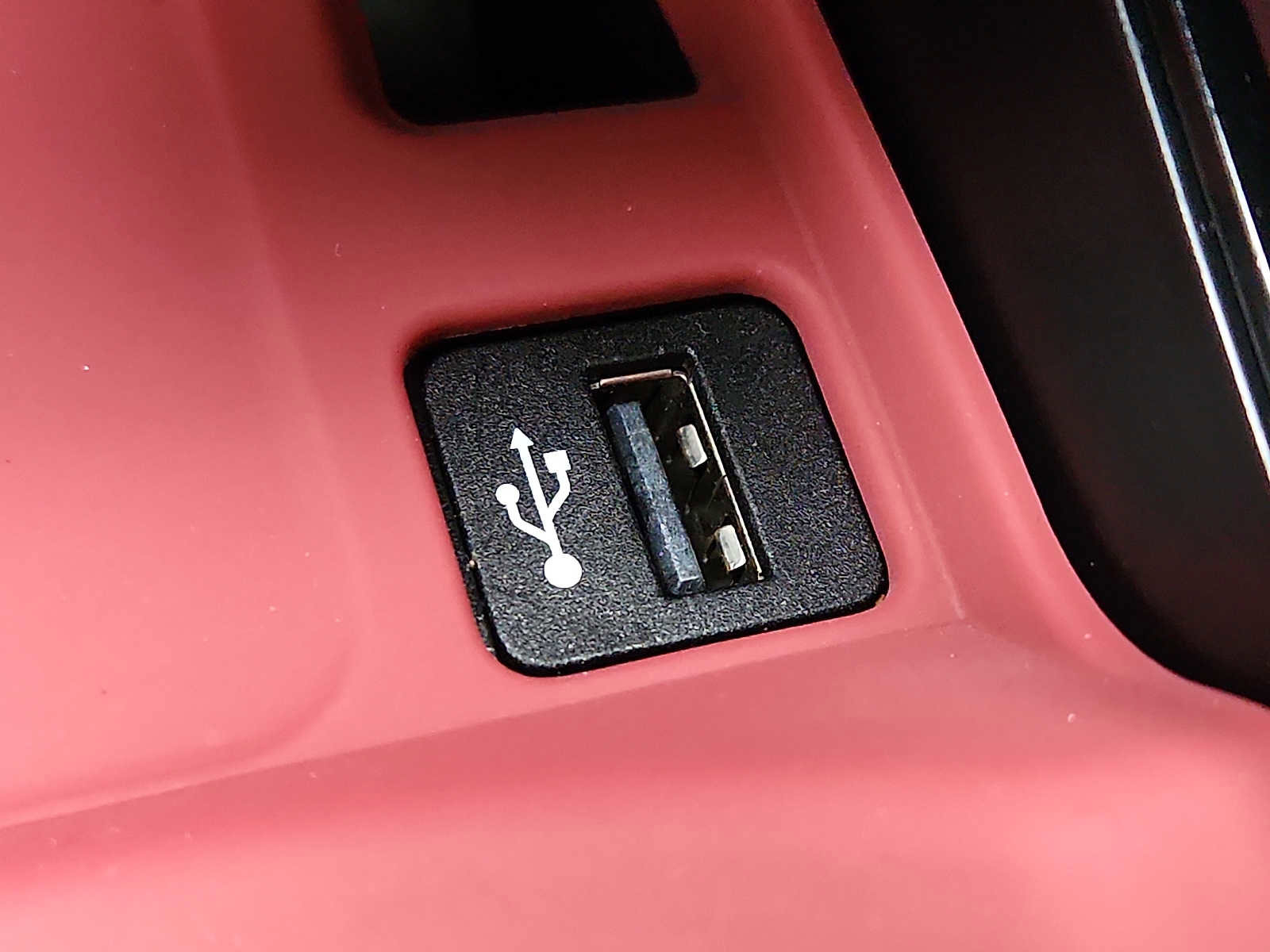 Used 2024 BMW X3 M40i w/ Premium Package image 23