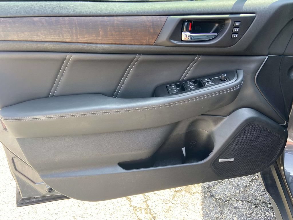 Used 2019 Subaru Outback 2.5i Limited w/ Popular Package #2 AWD/4WD image 15
