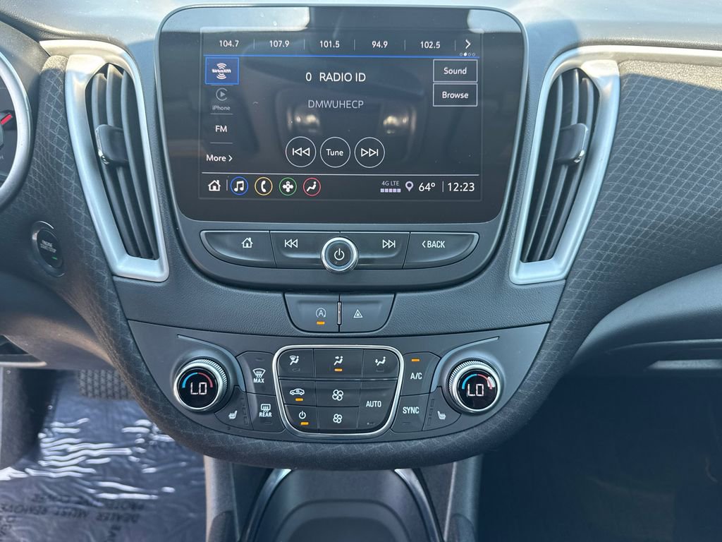 Used 2024 Chevrolet Malibu LT image 28