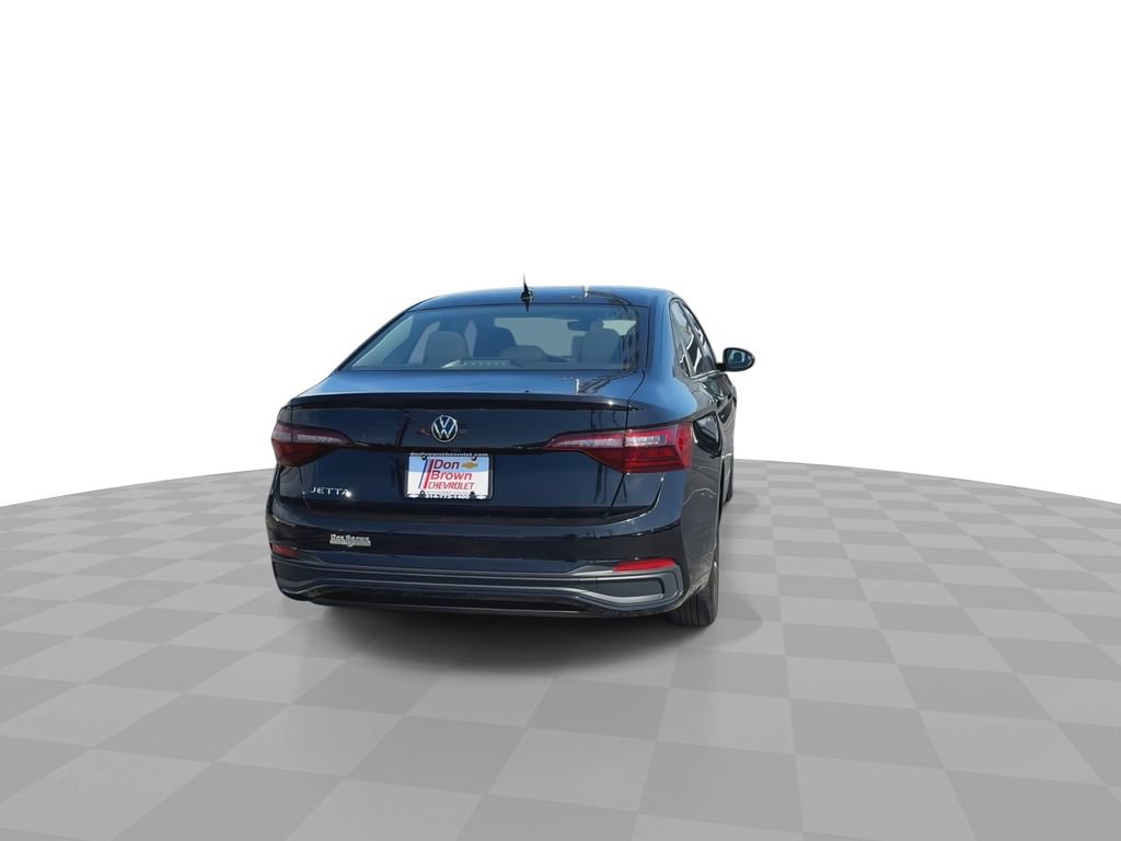 Used 2024 Volkswagen Jetta S image 8