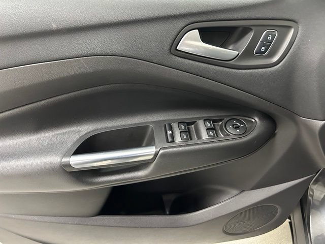 Used 2017 Ford Escape SE AWD/4WD image 17