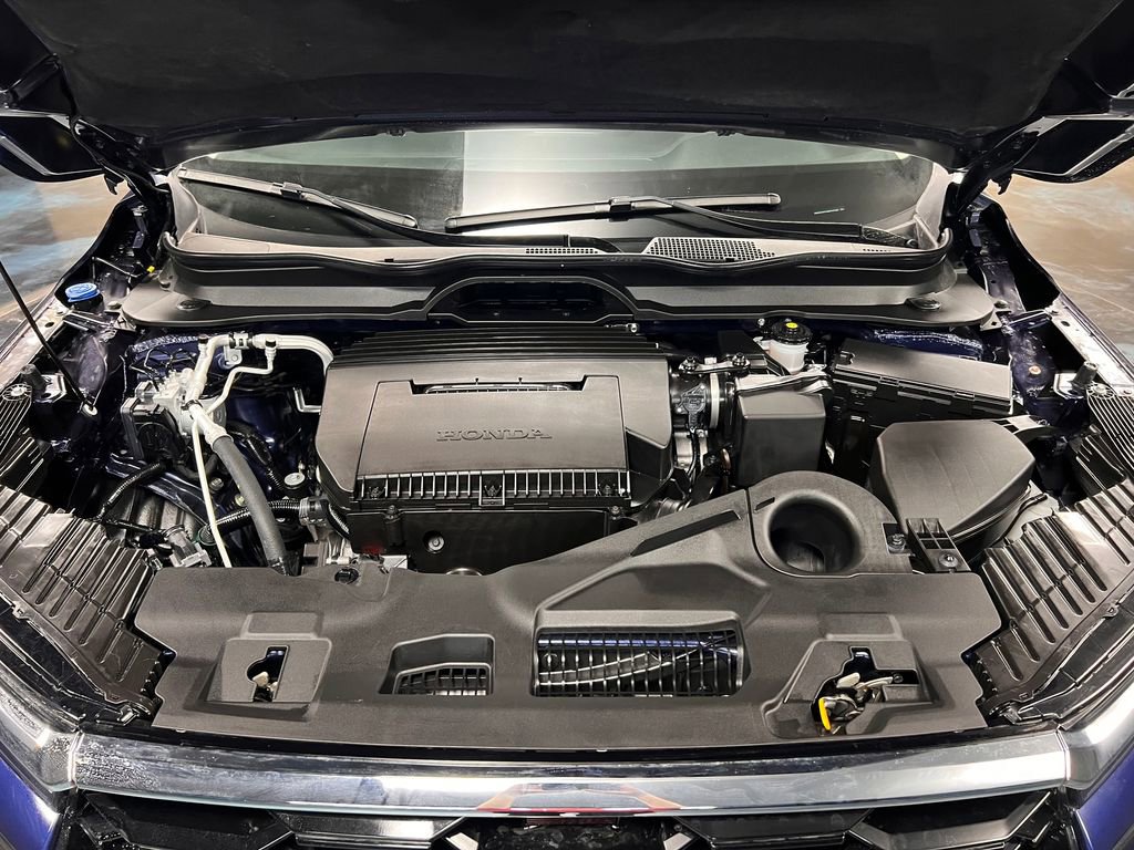 Used 2025 Honda Pilot Touring image 19