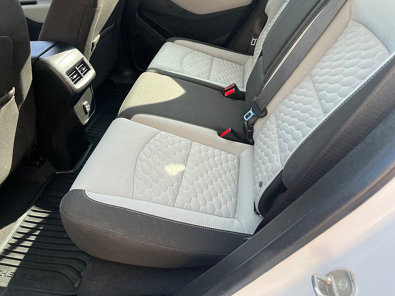 Used 2019 Chevrolet Equinox LS image 16