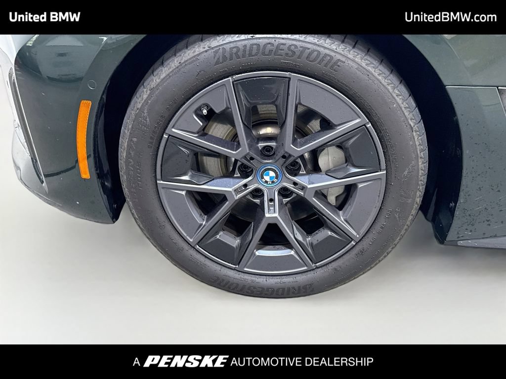 Used 2024 BMW i4 eDrive40 w/ Premium Package RWD image 9