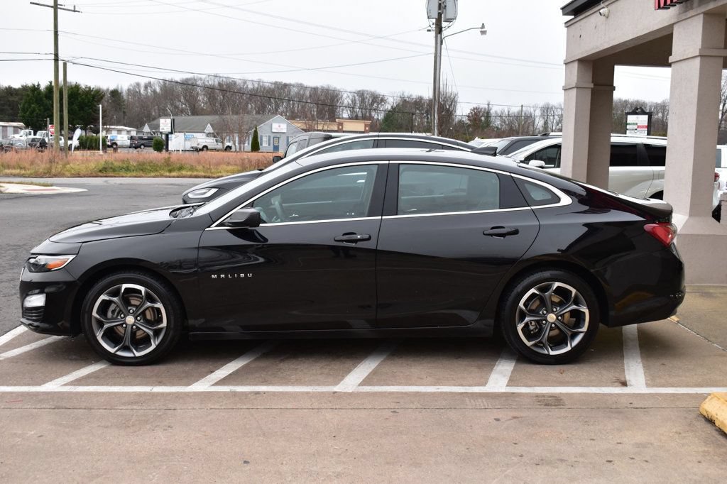 Used 2022 Chevrolet Malibu LT FWD image 5