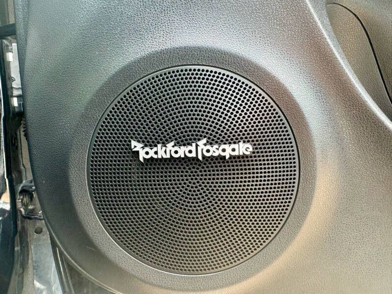 Used 2015 Nissan Juke SV w/ Technology Package image 9