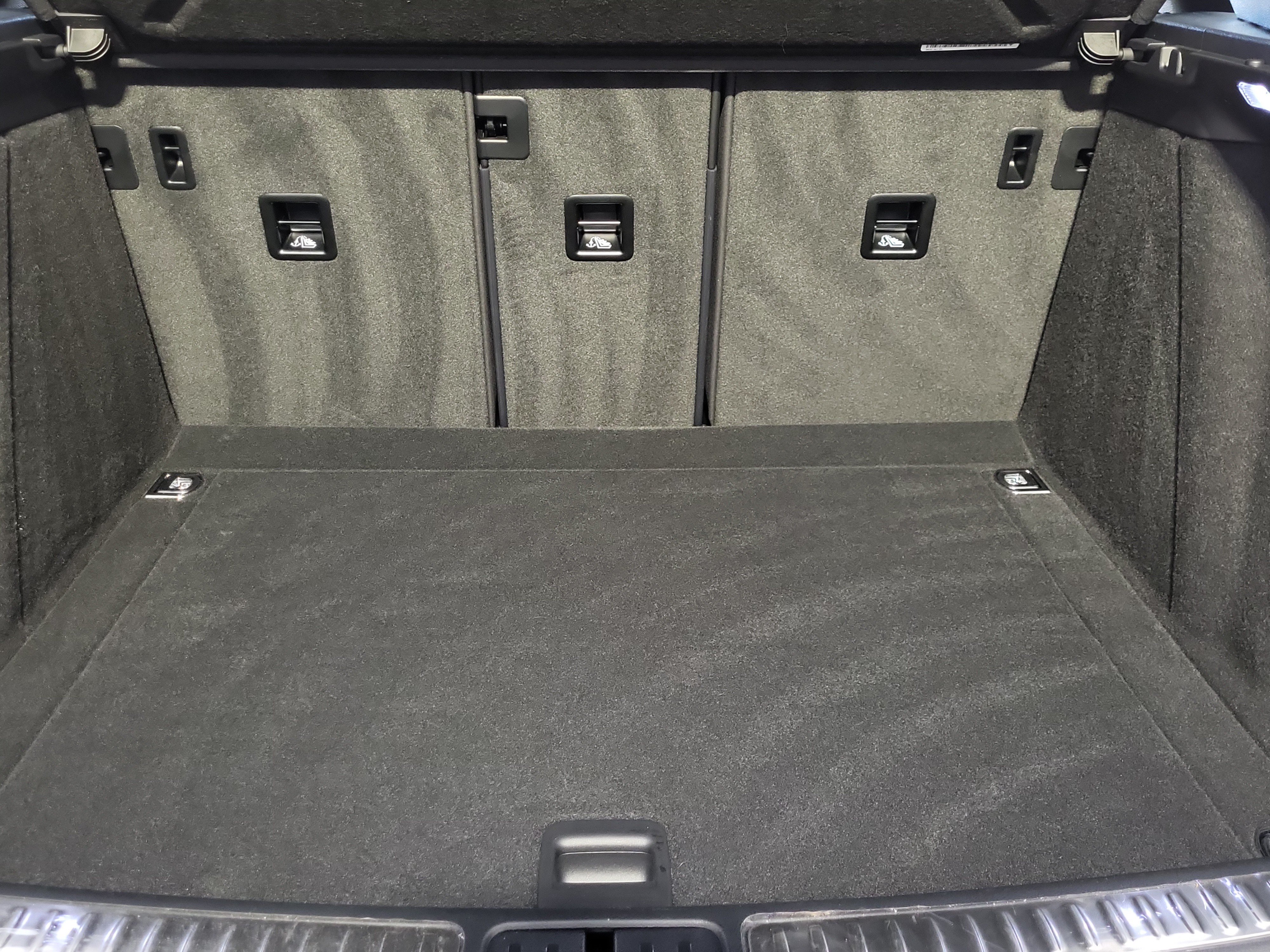 Certified 2026 Porsche Macan AWD/4WD image 22