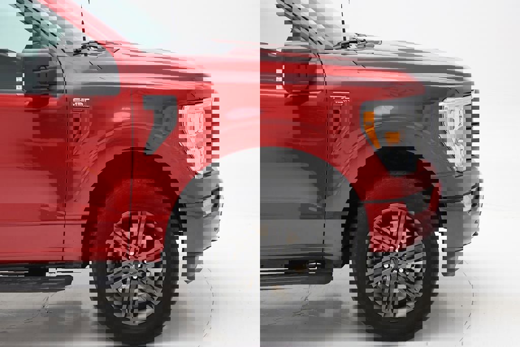 Used 2022 Ford F150 XLT w/ Equipment Group 302A High image 3