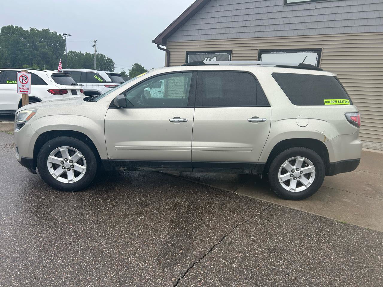 Used 2014 GMC Acadia SLE FWD image 8