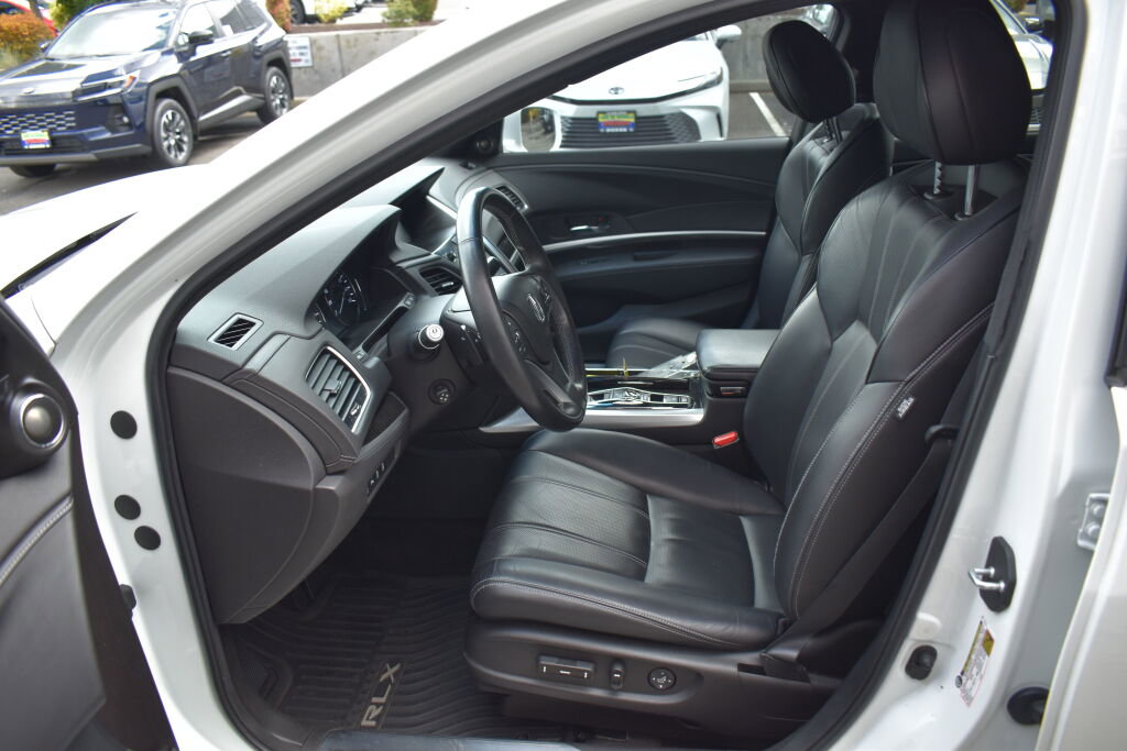 Used 2018 Acura RLX Sport Hybrid w/ Advance Pkg image 18