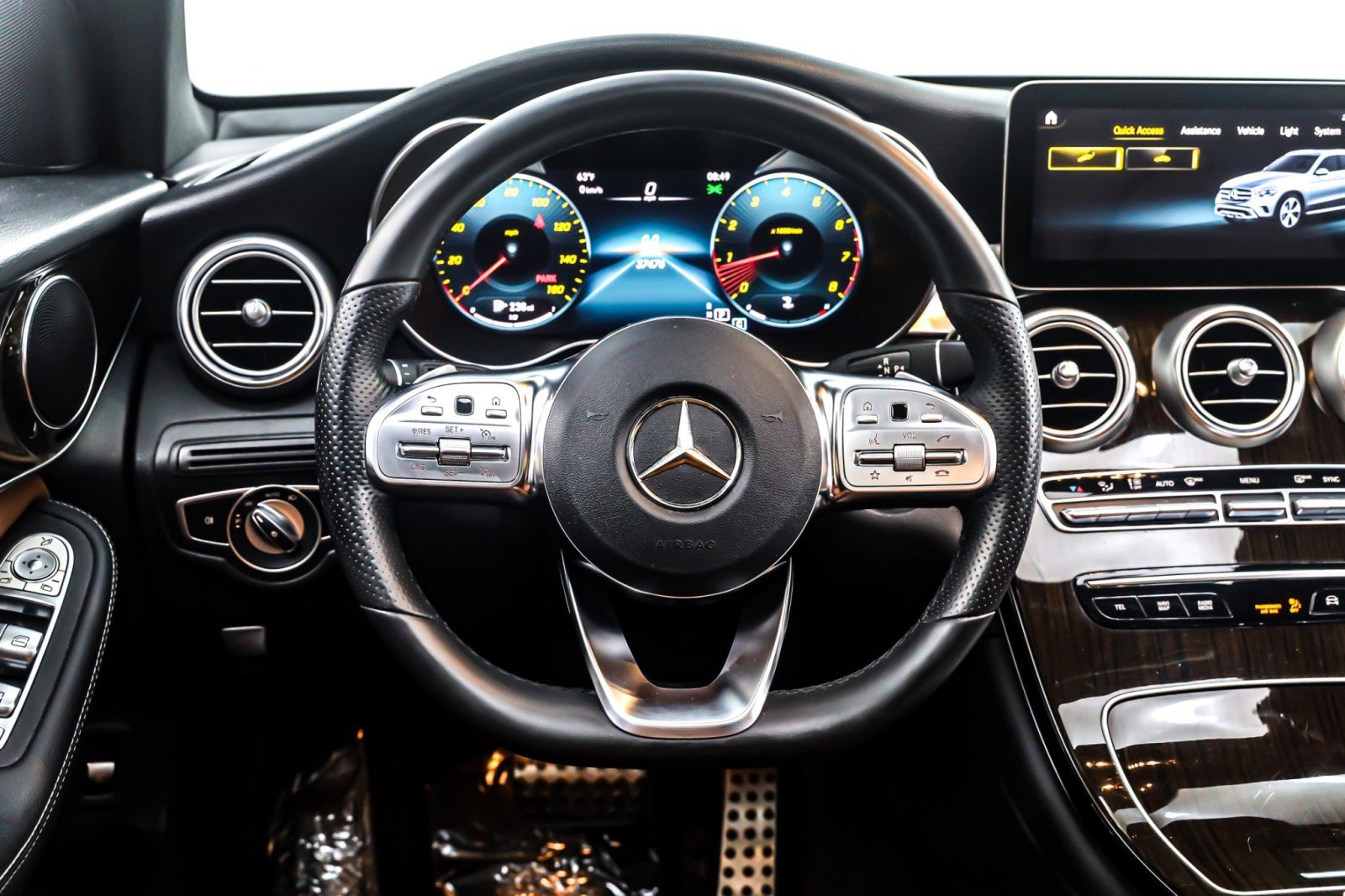 Used 2022 Mercedes-Benz GLC 300 image 18