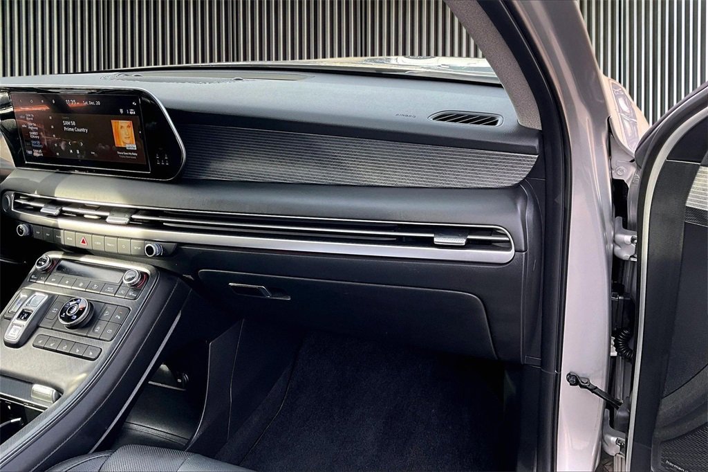 Used 2024 Hyundai Palisade Limited image 16