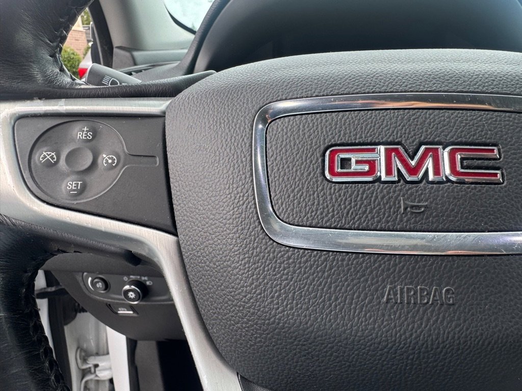 Used 2018 GMC Terrain SLE image 11
