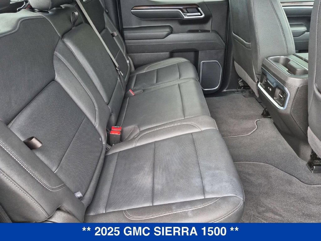 Used 2025 GMC Sierra 1500 SLT AWD/4WD image 37