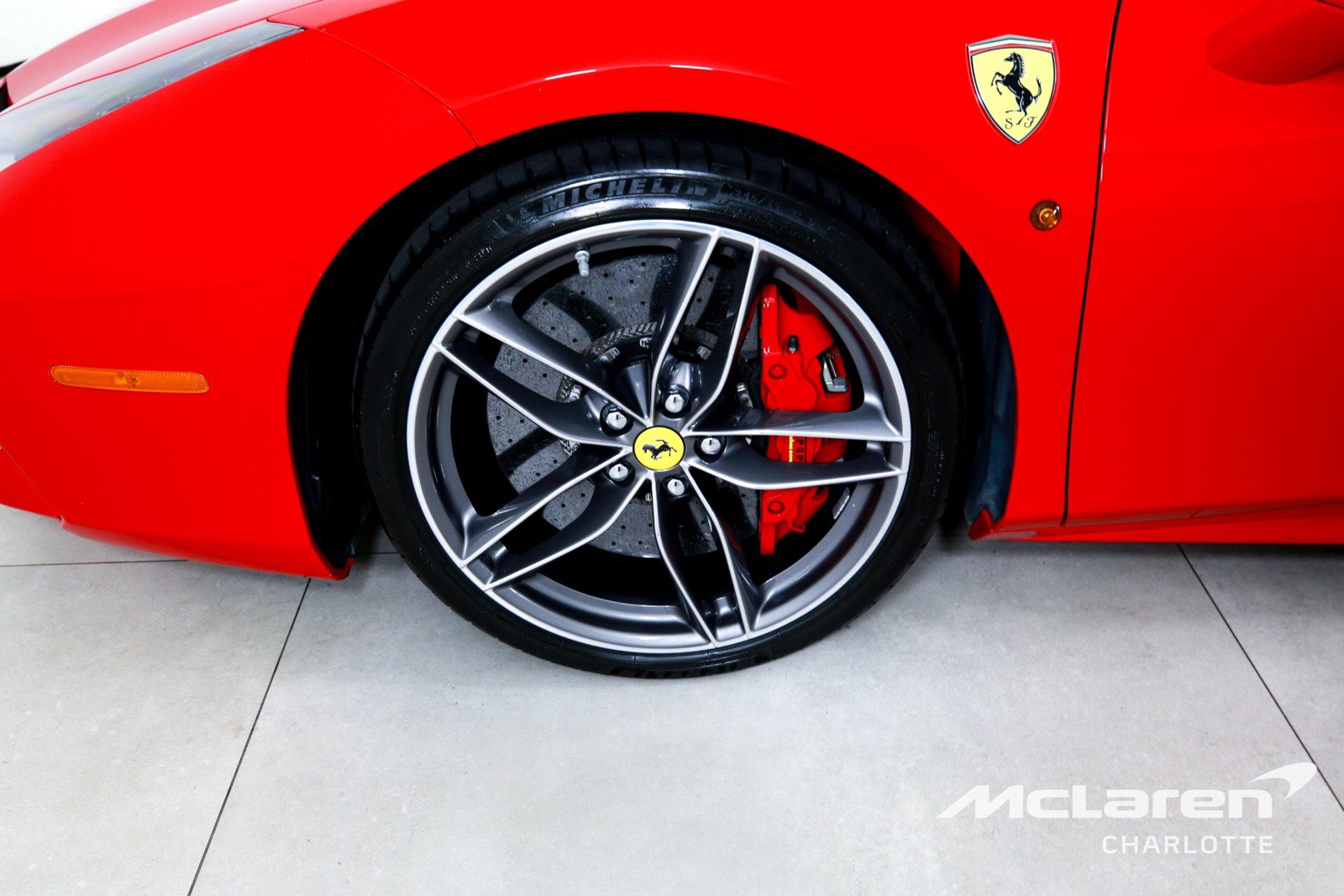 Used 2019 Ferrari 488 Spider RWD image 30