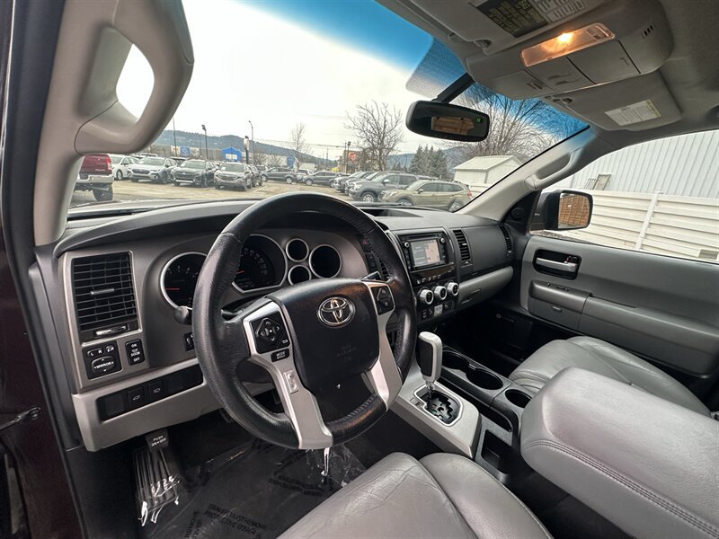 Used 2015 Toyota Sequoia Limited AWD/4WD image 6