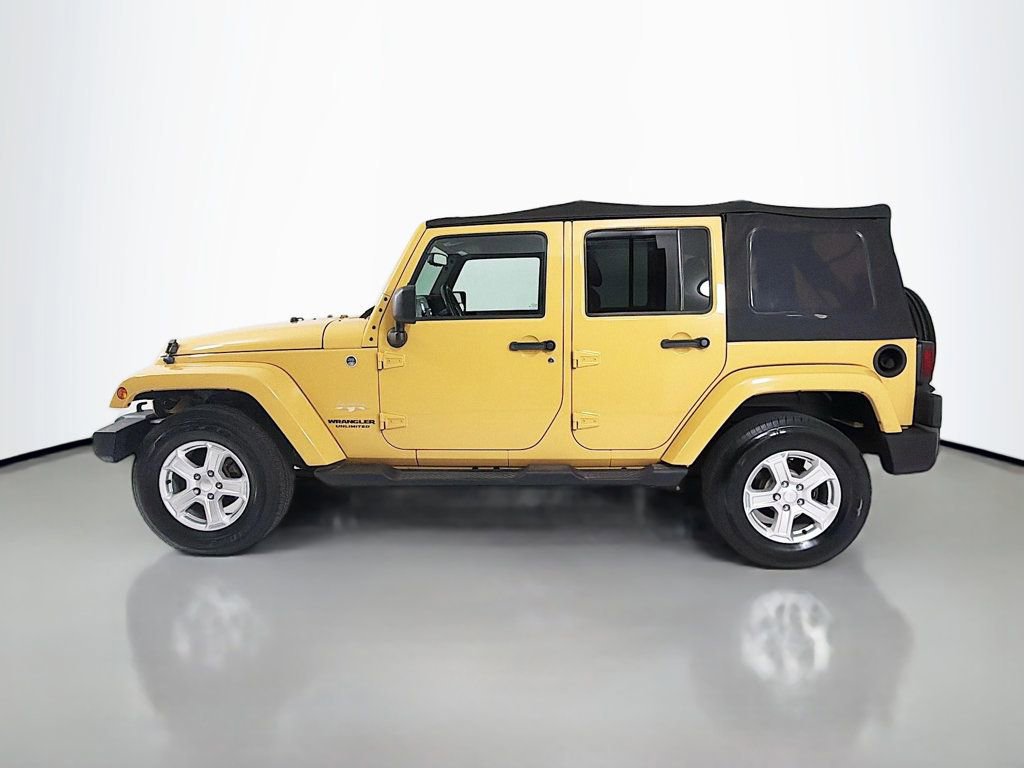 Used 2013 Jeep Wrangler Unlimited Sahara w/ Connectivity Group image 4