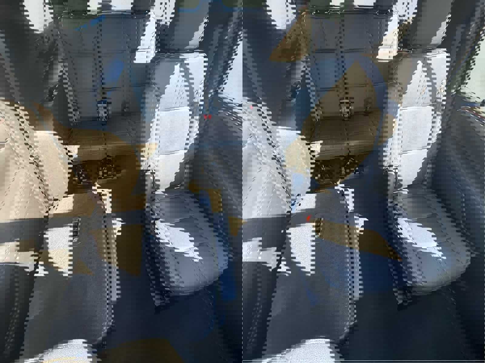 Used 2022 Chevrolet Suburban RST w/ Luxury Package image 14