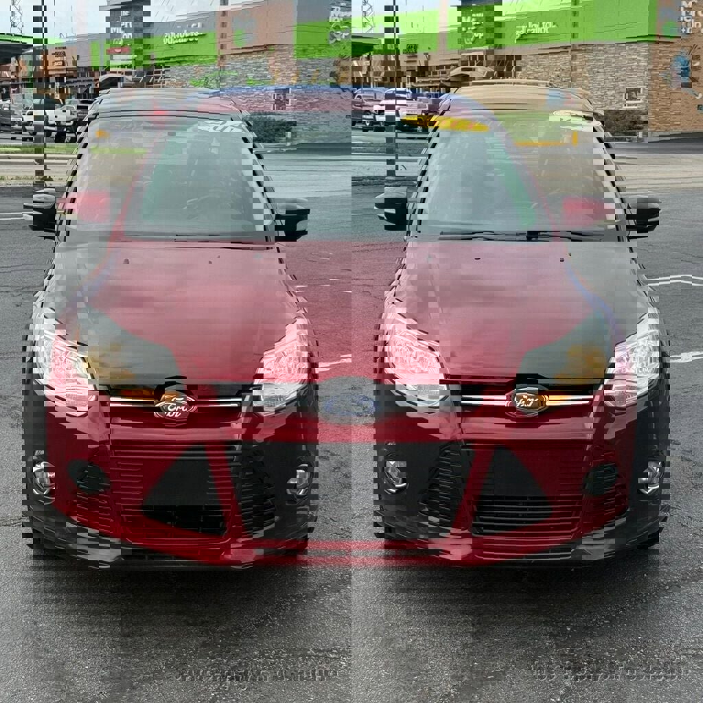 Used 2014 Ford Focus SE w/ Equipment Group 201A image 5