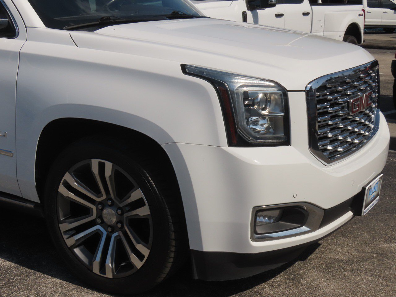 Used 2019 GMC Yukon Denali w/ Denali Ultimate Package AWD/4WD image 6