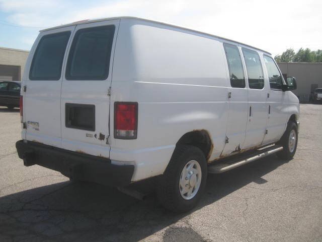 Used 2014 Ford E-250 and Econoline 250 w/ Power Group RWD image 5